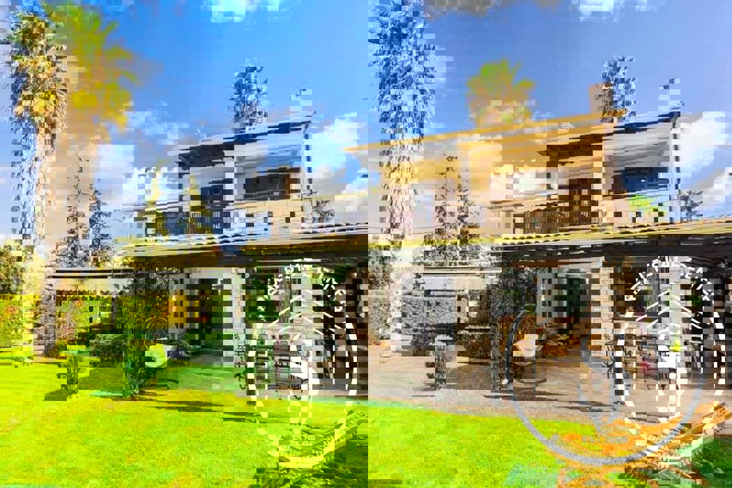 1973622 – Maisonette For sale