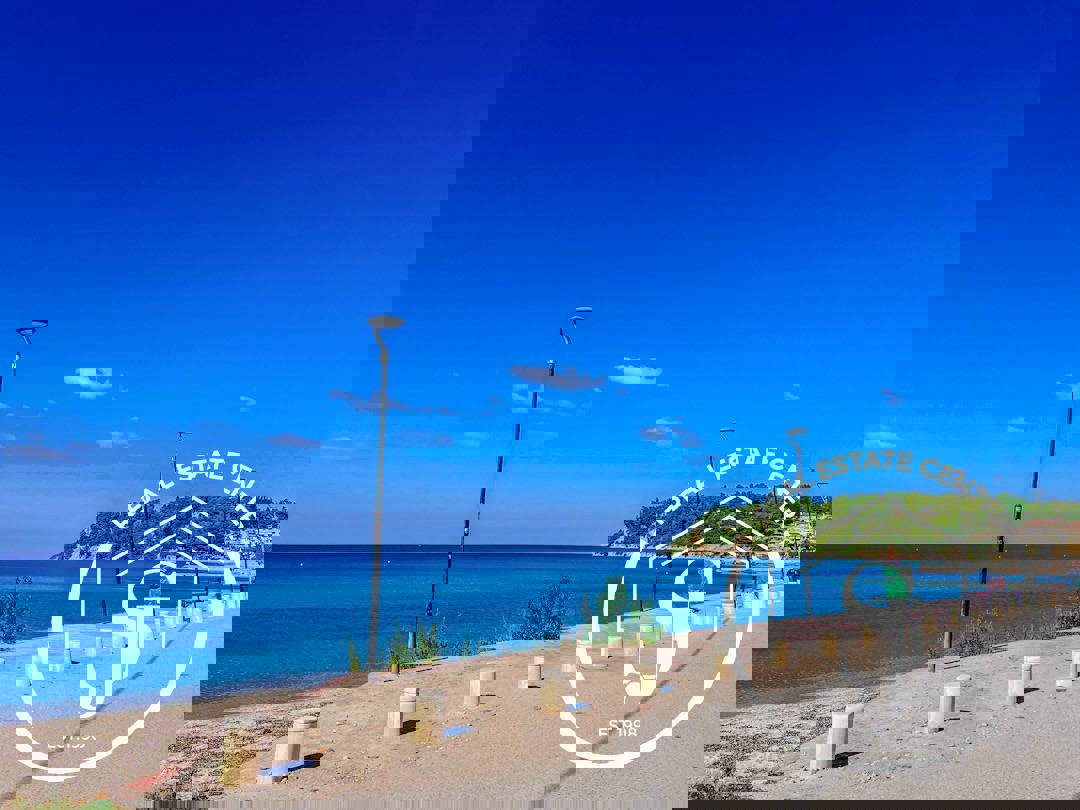 1973485 – Hotel For sale