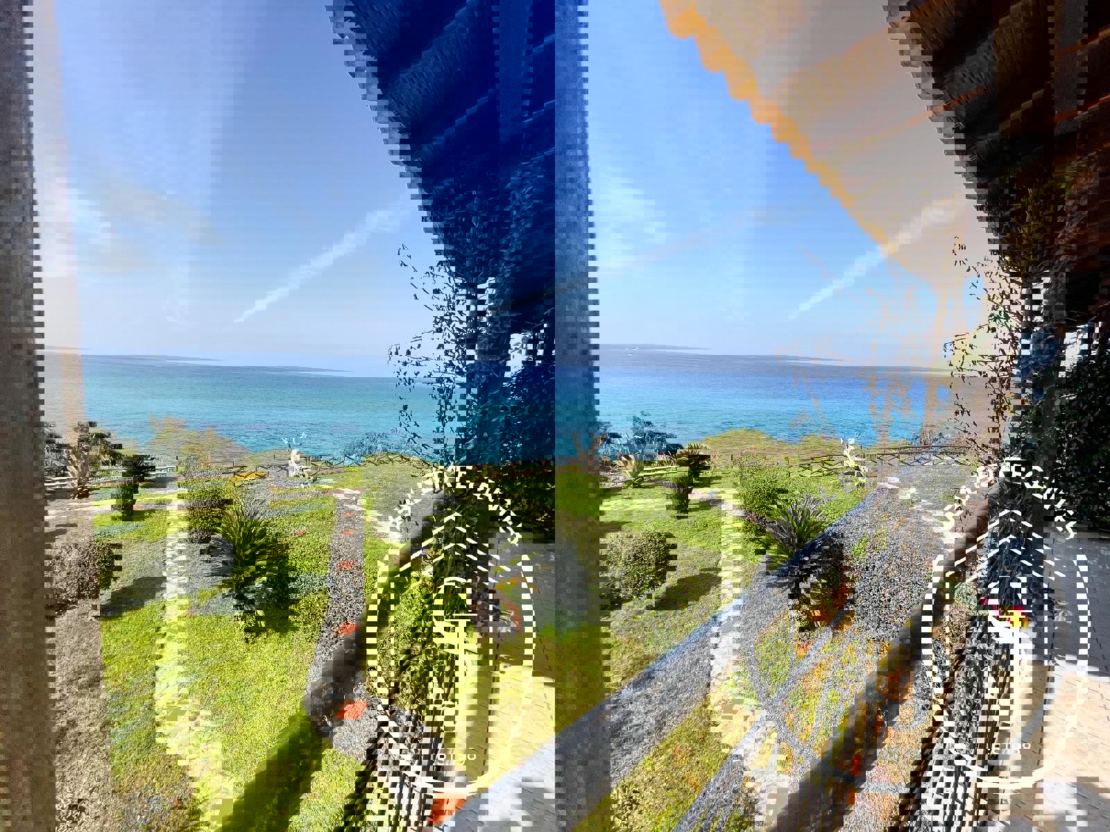 1973301 – Maisonette For sale