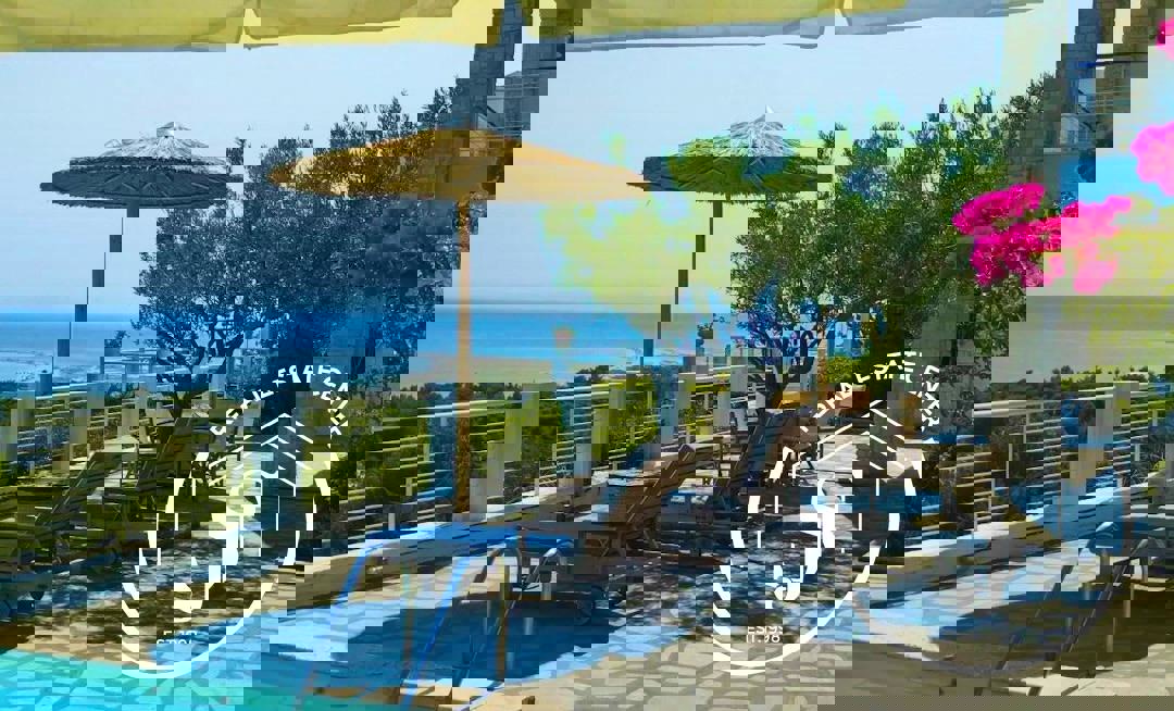 1973340 – Villa For sale