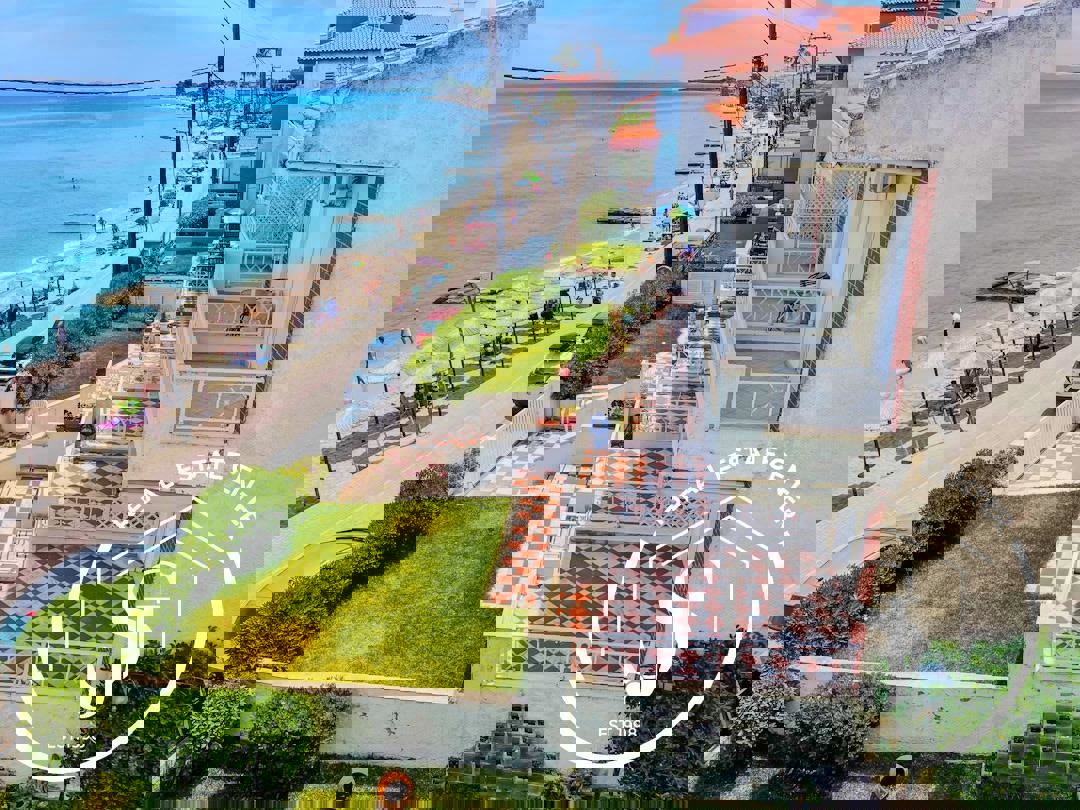 1973361 – Apartment For sale