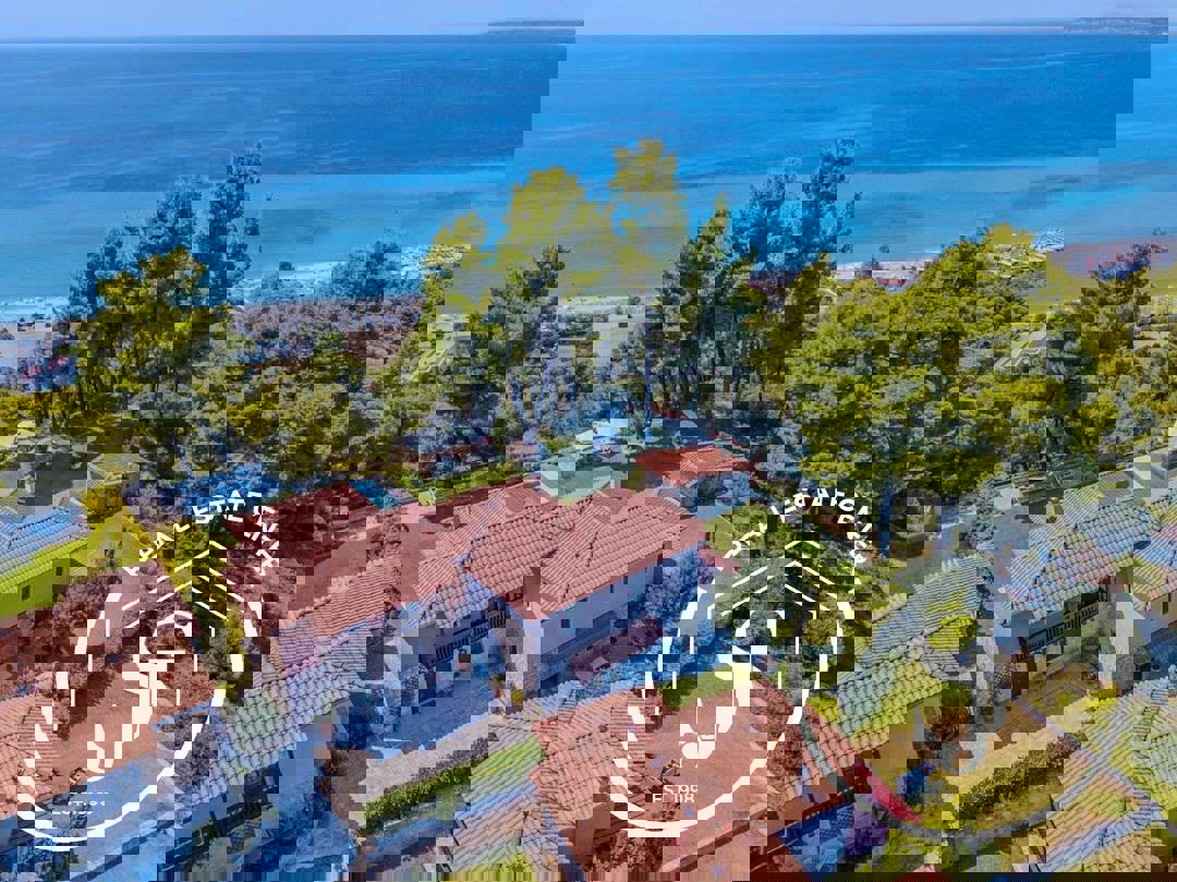 1973441 – Maisonette For sale