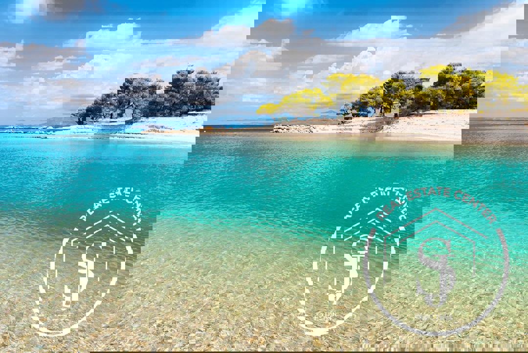 1973403 – Residential complex For sale