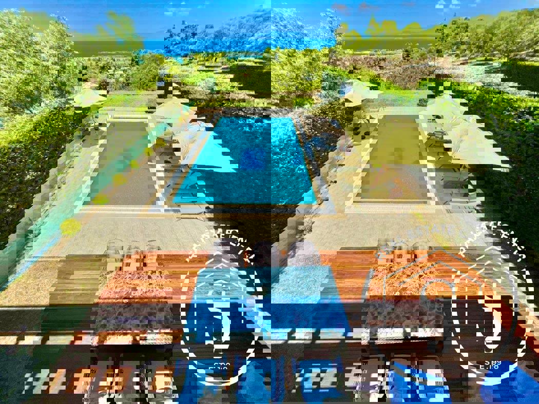 1973098 – Maisonette For sale