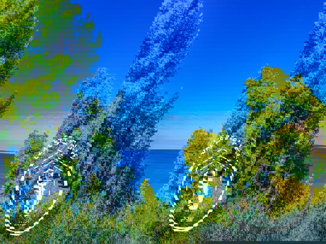 1973413 – Maisonette For sale