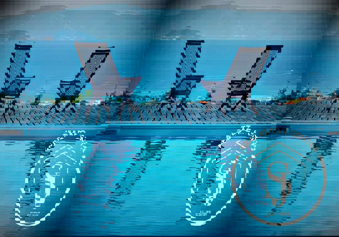 1973391 – Villa For sale