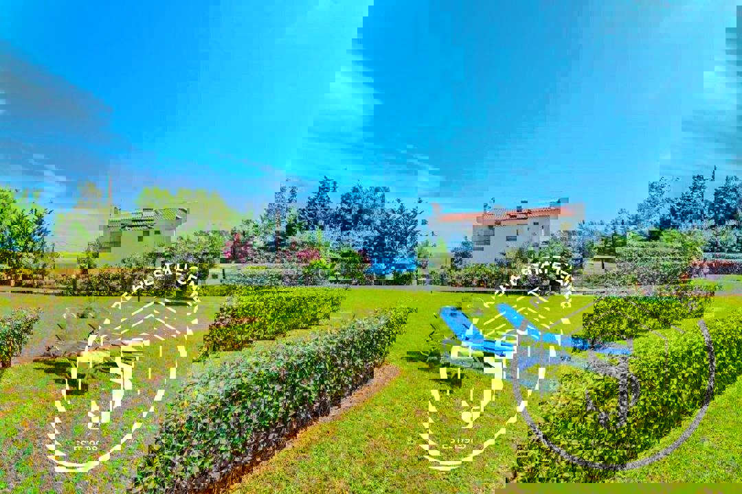 1973540 – Maisonette For sale