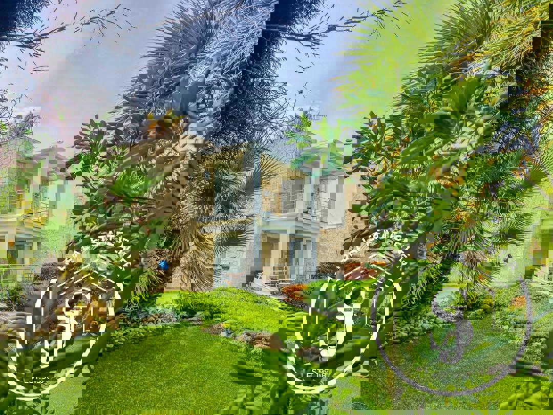 1973418 – Villa For sale