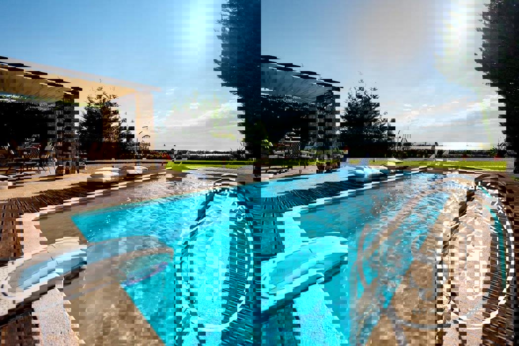 1973573 – Maisonette For sale