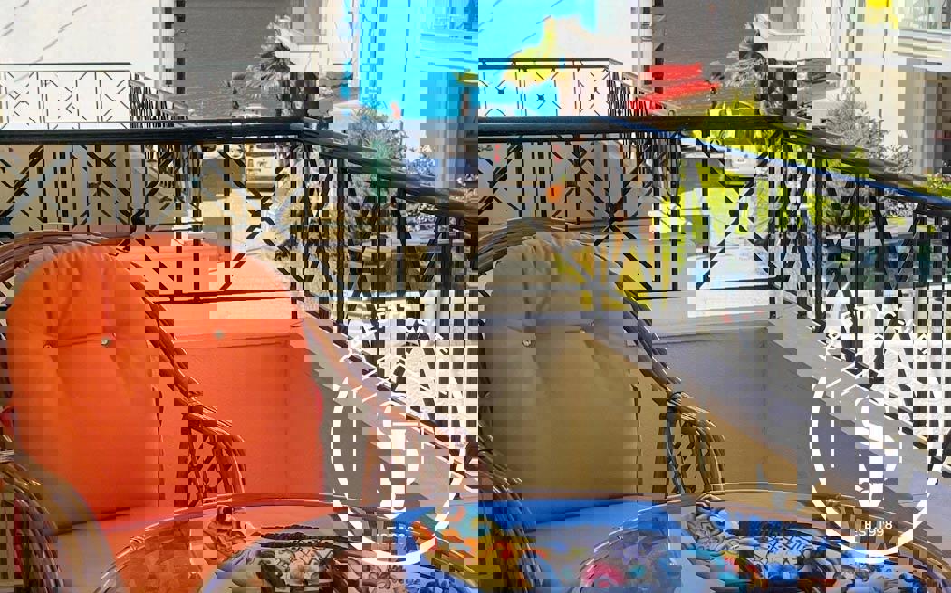 1973614 – Maisonette For sale