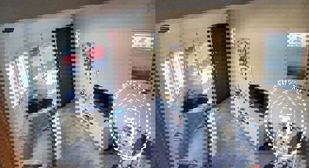 1973605 – Apartment For sale