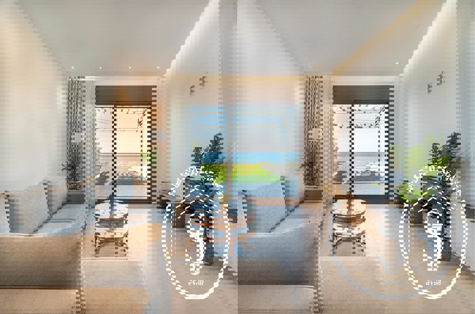 1973254 – Maisonette For sale