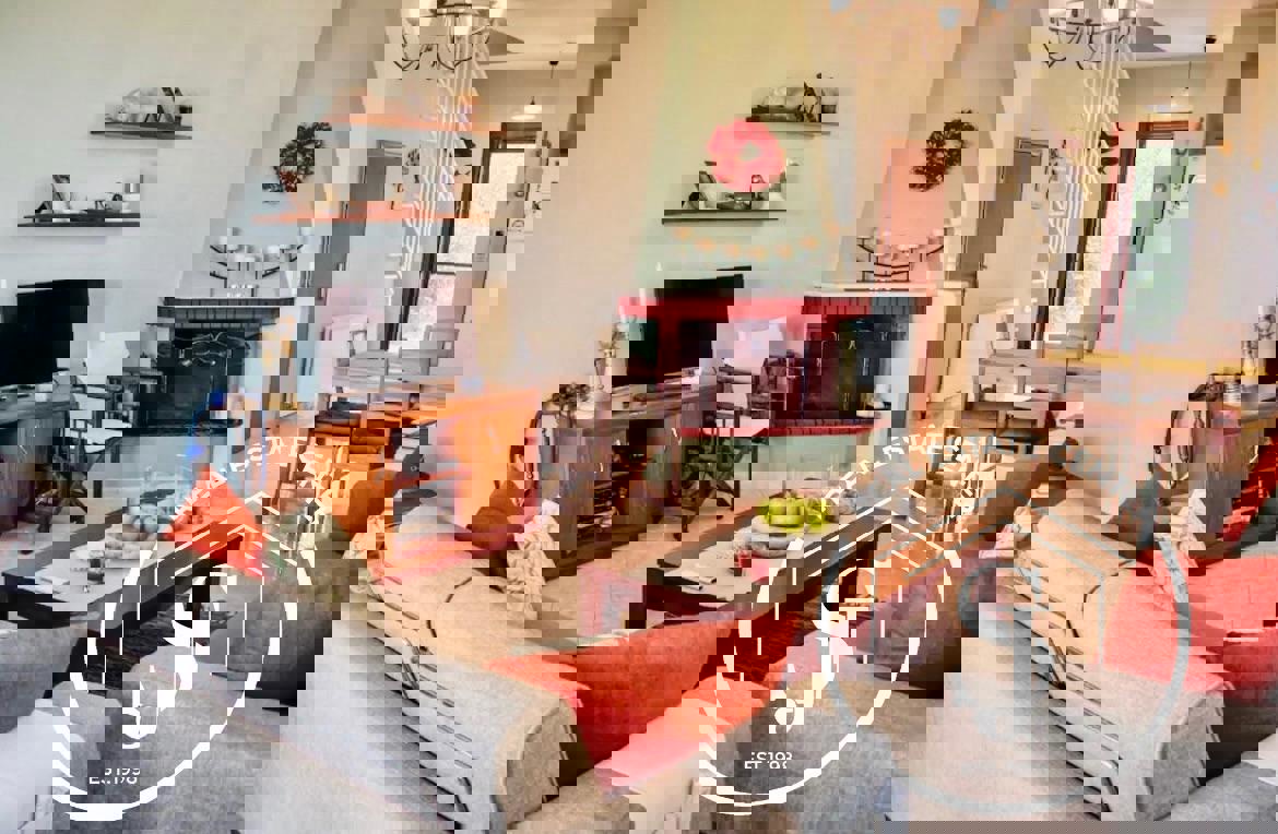 1973241 – Maisonette For sale