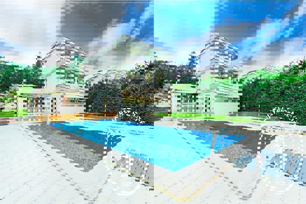 1973099 – Villa For sale