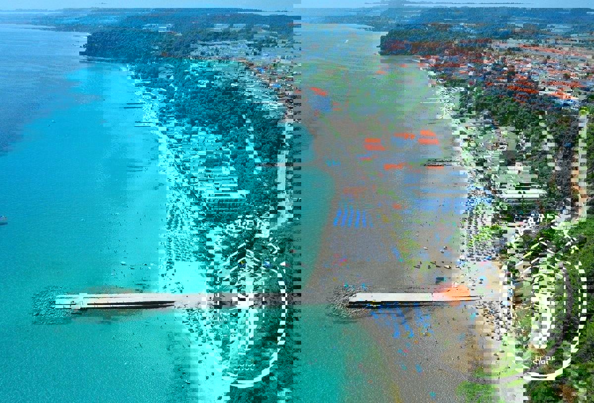 1973295 – Hotel For sale