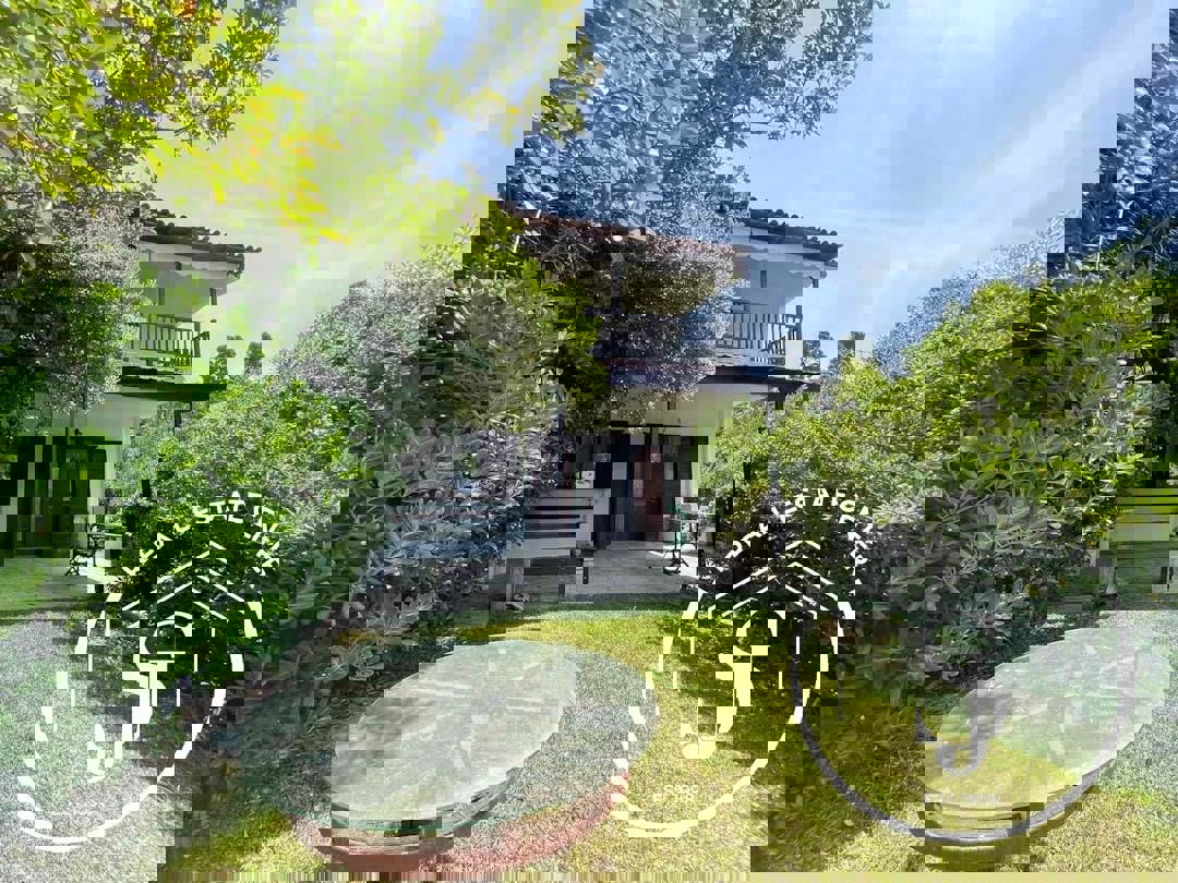 1973232 – Maisonette For sale