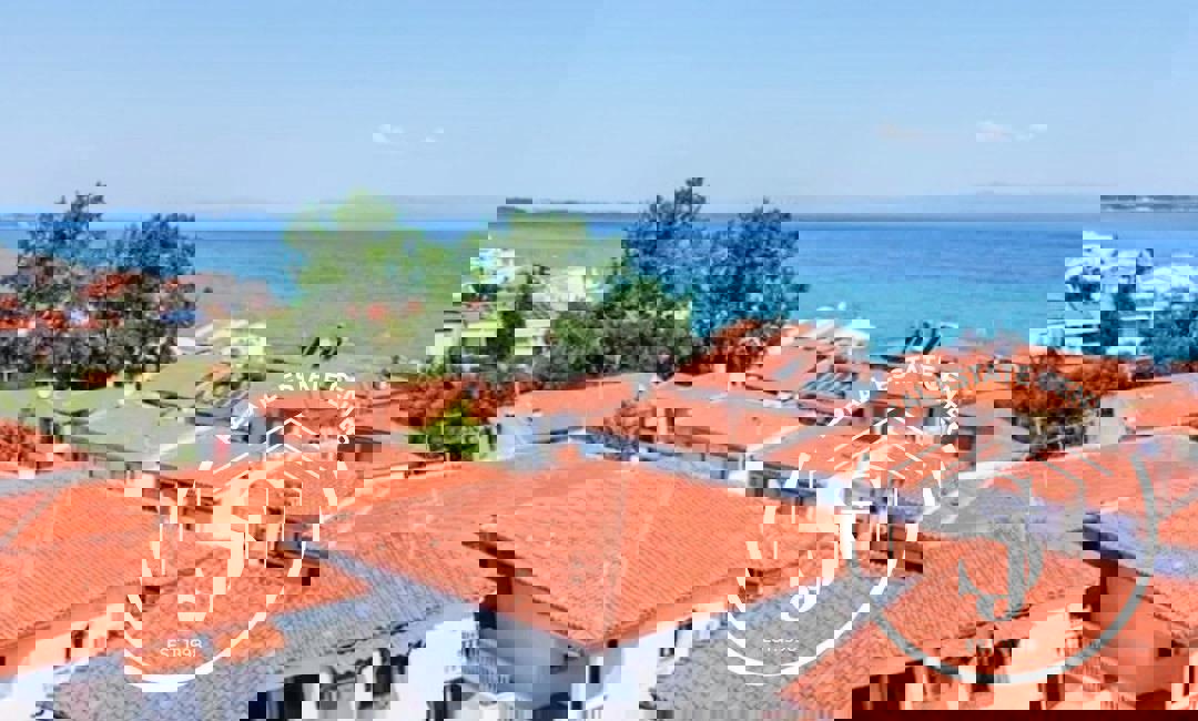 1973318 – Apartment For sale