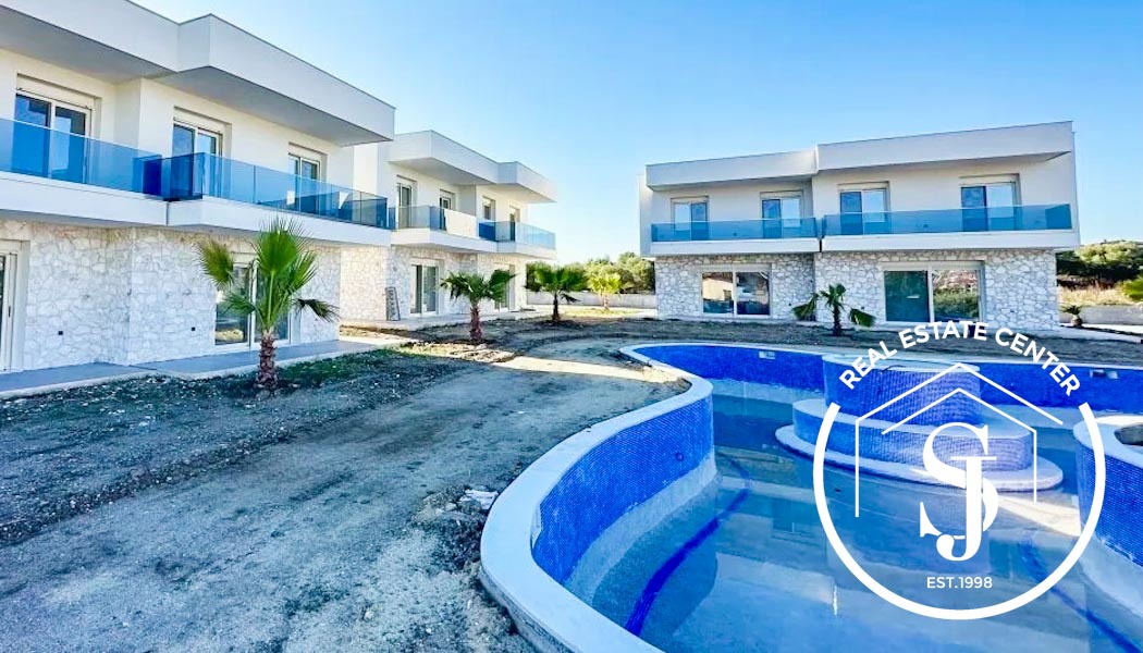 2079652 – Villa For sale