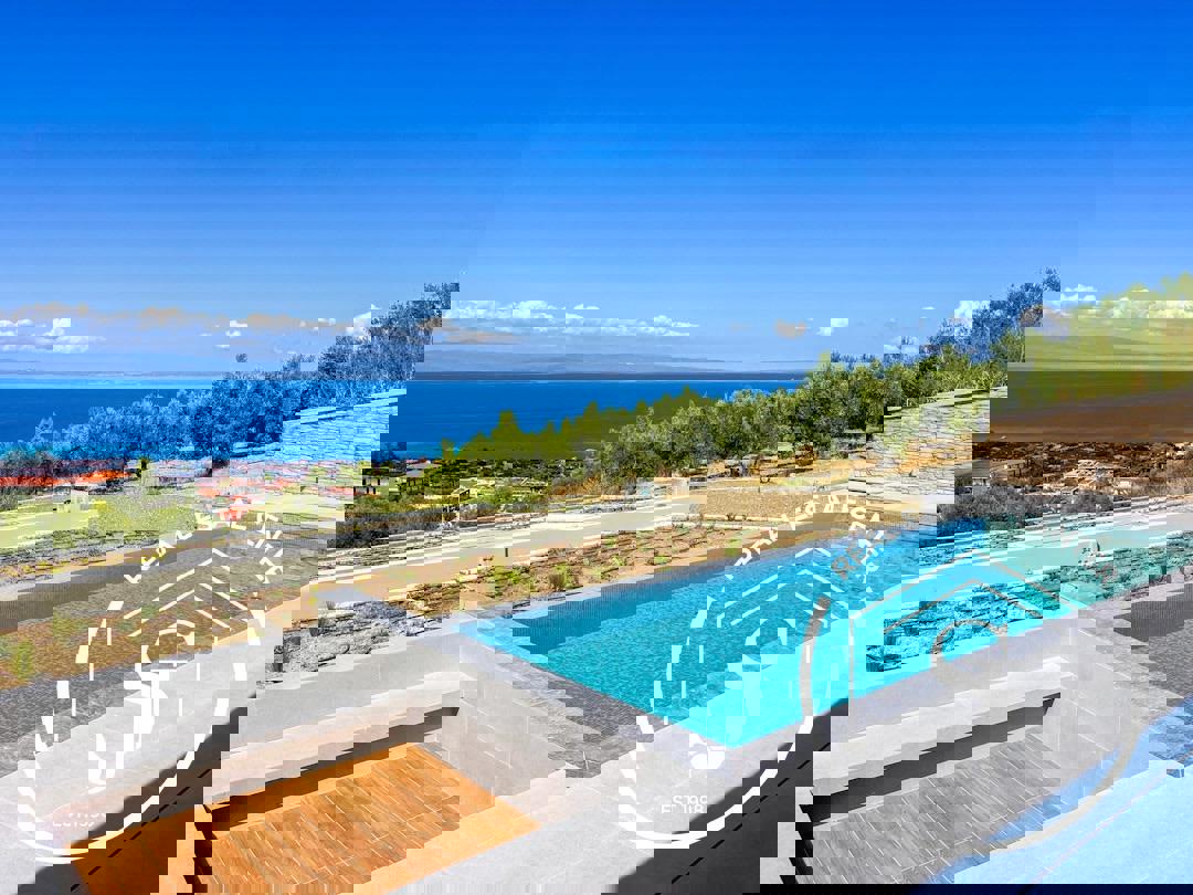 1973328 – Bungalow For sale