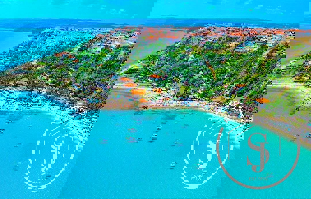 1973512 – Villa For sale