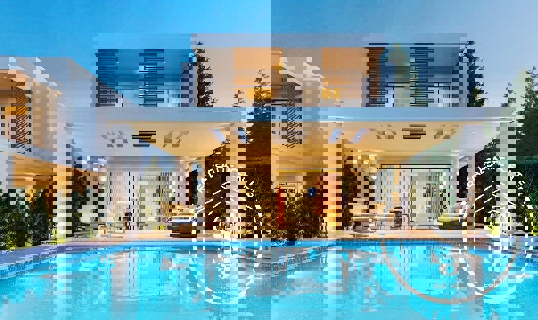 1973627 – Villa For sale