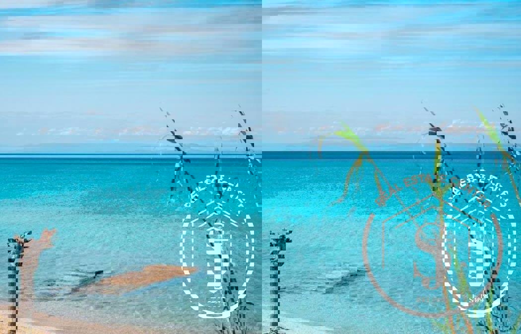 1973709 – Furnished & Renovated Apartment Close to the Beach