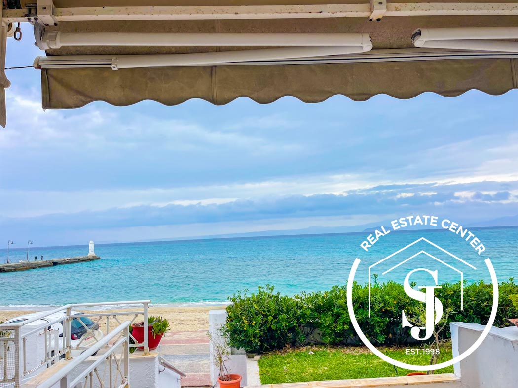 1973490 – Maisonette For sale