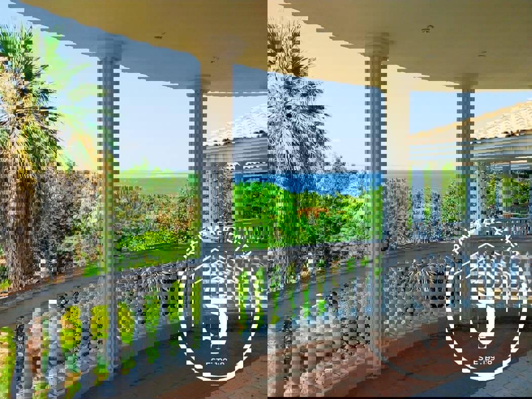 1973718 – Maisonette For sale