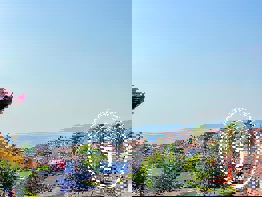 1973684 – Residential complex For sale