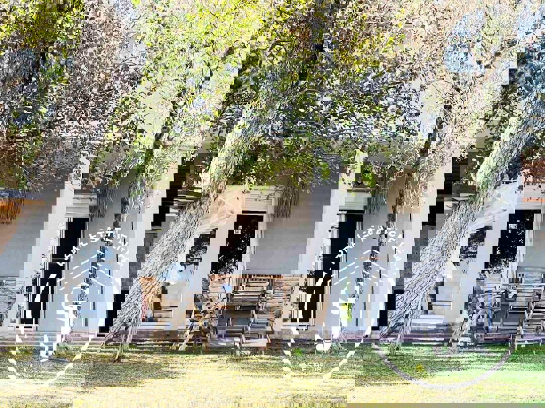 1973348 – Villa For sale