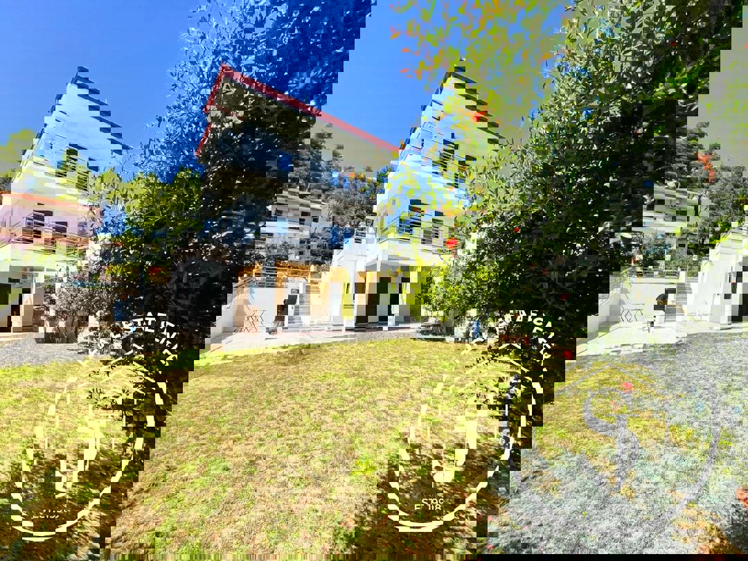 1973363 – Detached house For sale