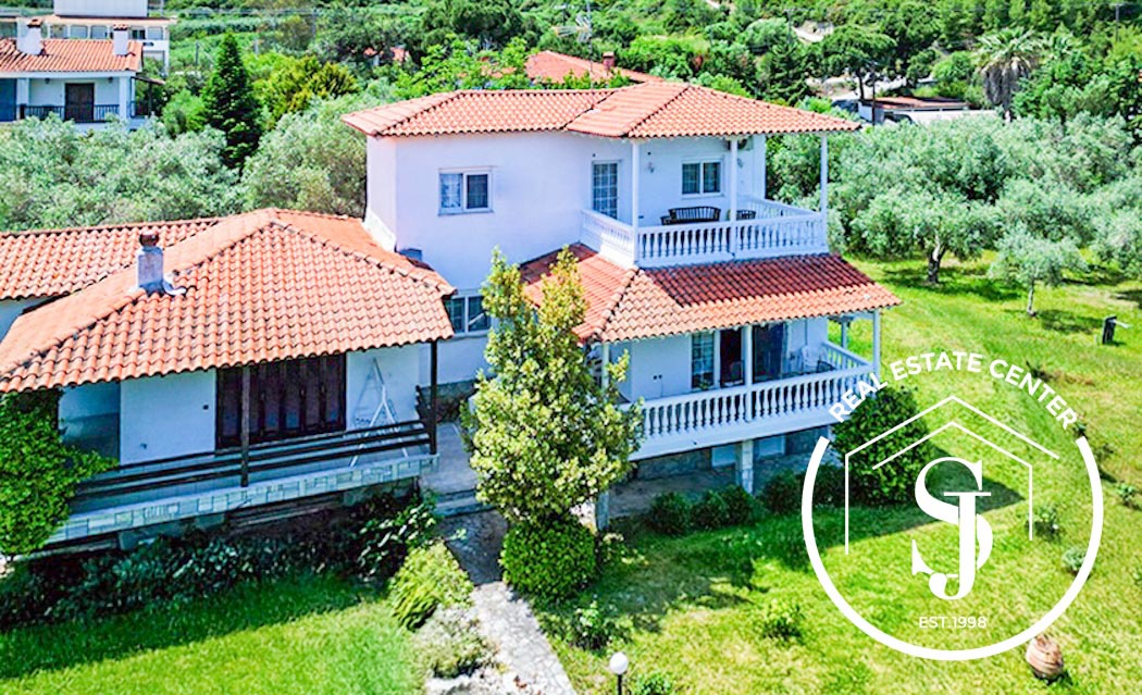 2100542 – Villa For sale