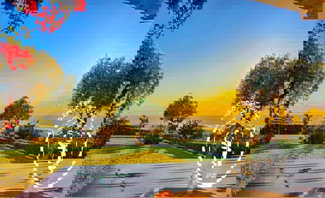 1973497 – Maisonette For sale