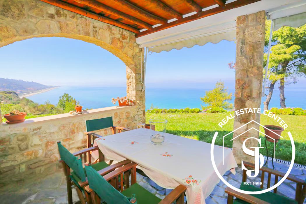 2140999 – Maisonette For sale