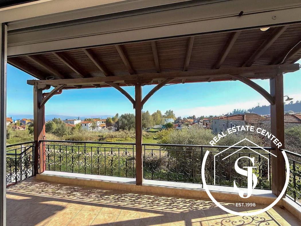 2171325 – Maisonette For sale