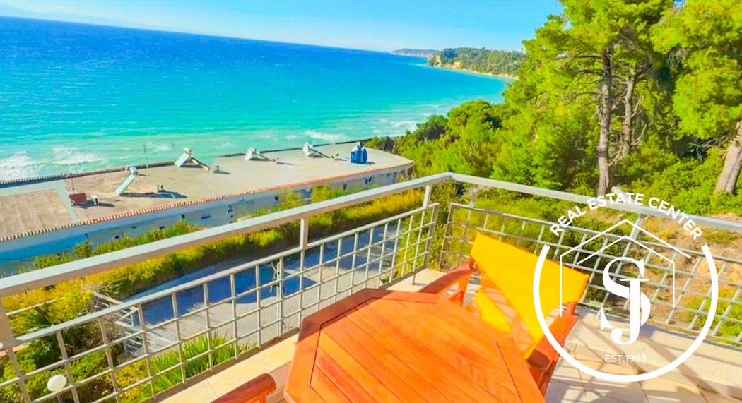 2295047 – Maisonette For sale