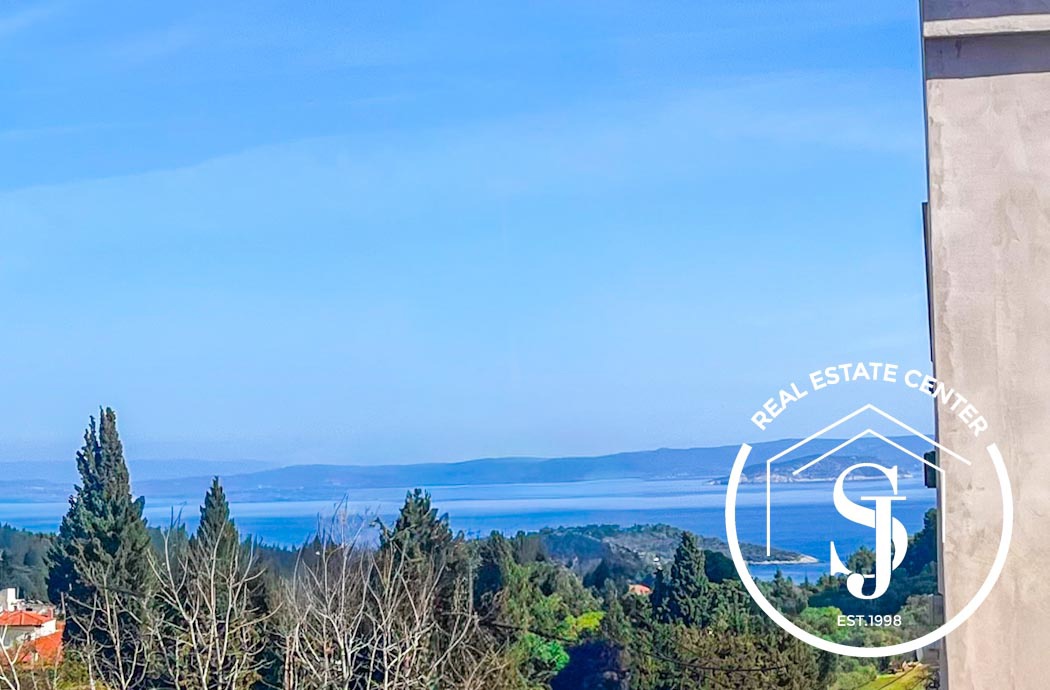 2293889 – Apartment For sale