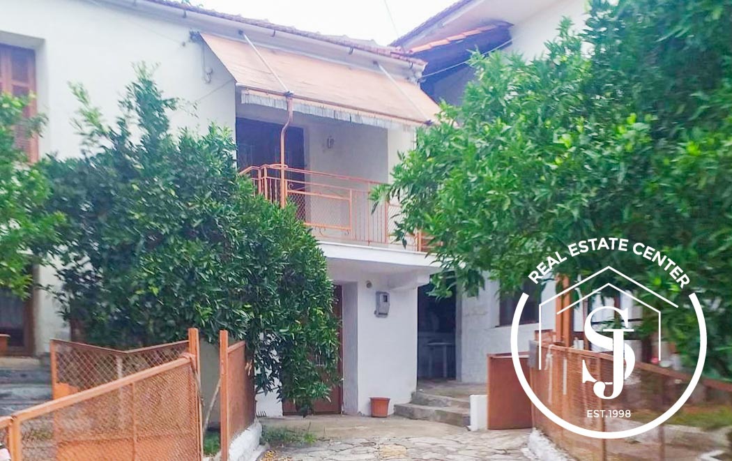 2133605 – Maisonette For sale