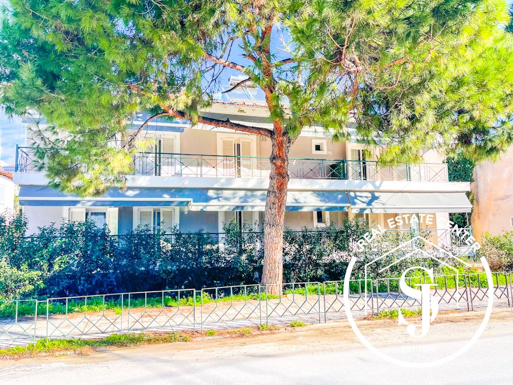 2155725 – Hotel For sale