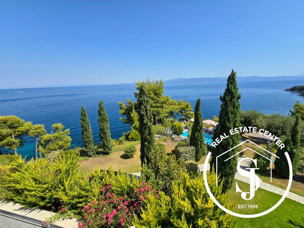 2148061 – Villa For sale